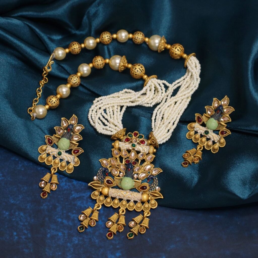 Feminine Elegant Morpankh Jewellery Sets