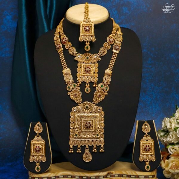 Gold Plated Combo Set Of Necklace Earring & Maangtikka VSBRS002