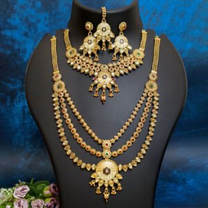 Combo Set Of Necklace Earring & Maangtikka