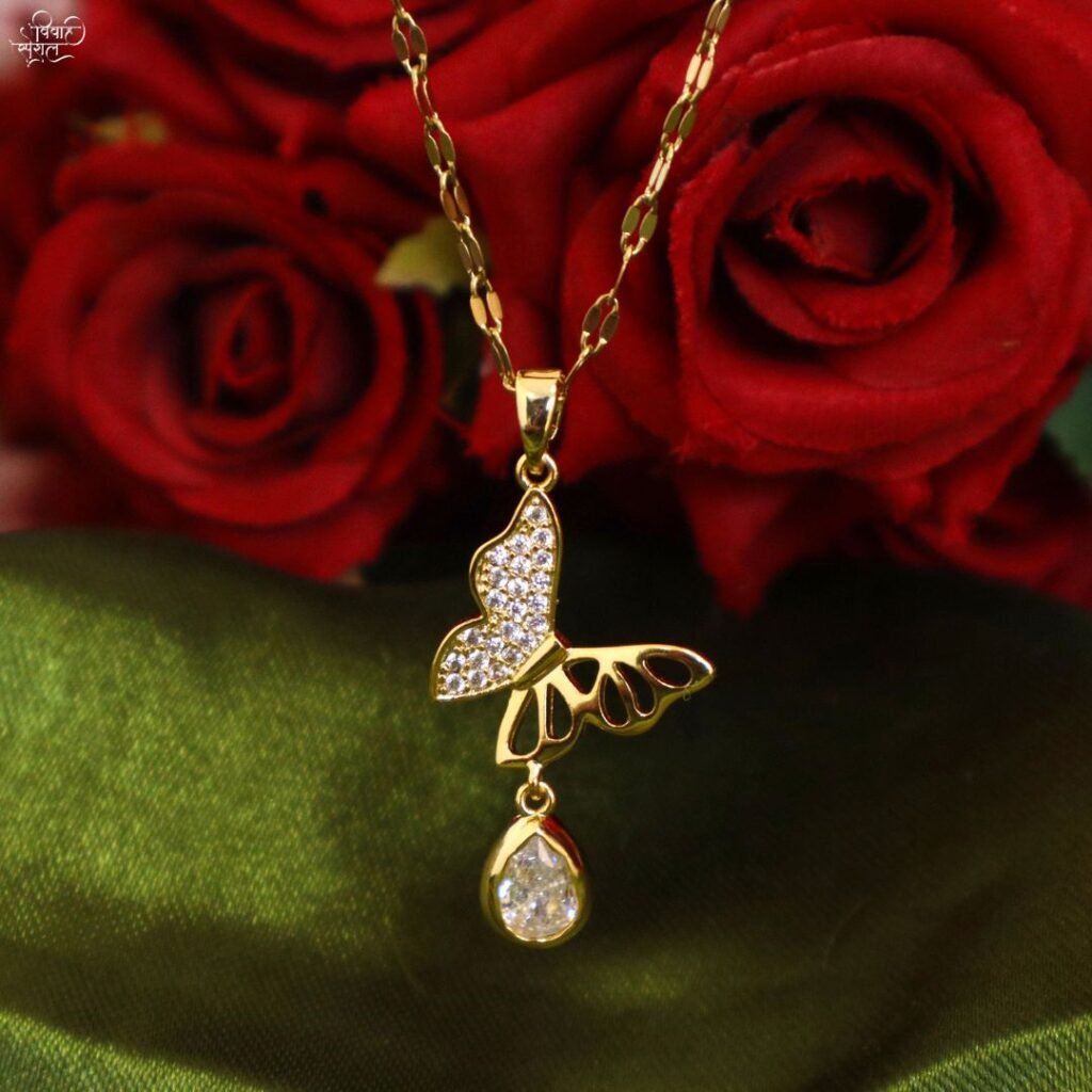 Beautiful Butterfly Pendant Necklace