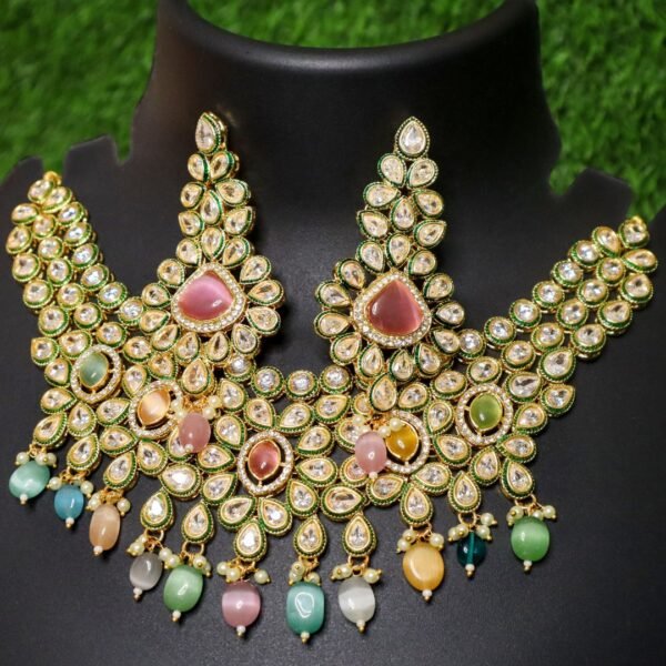 Multi Color Kundan Bridal Necklace With Earring & Maangtikka