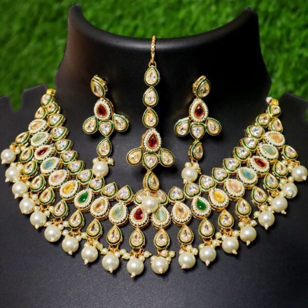 Multi Color Kundan Necklace Set With Earring & Maangtikka